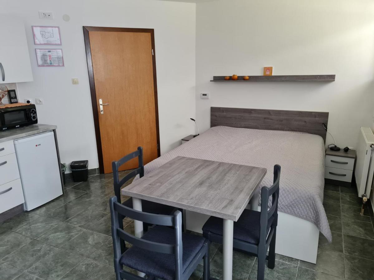 Apartma Jutersek 2+2 Libelice Екстериор снимка
